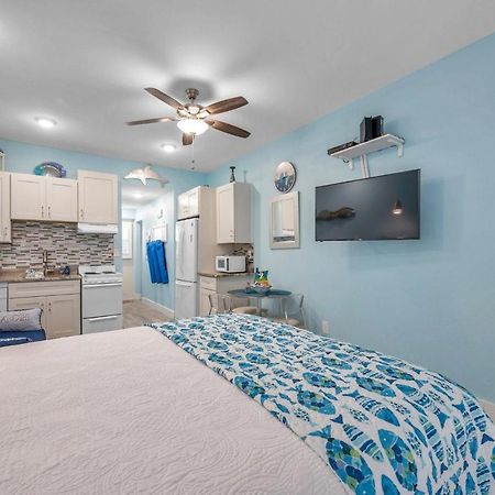 Picturesque Waterfront Studio Clearwater Beach Bagian luar foto