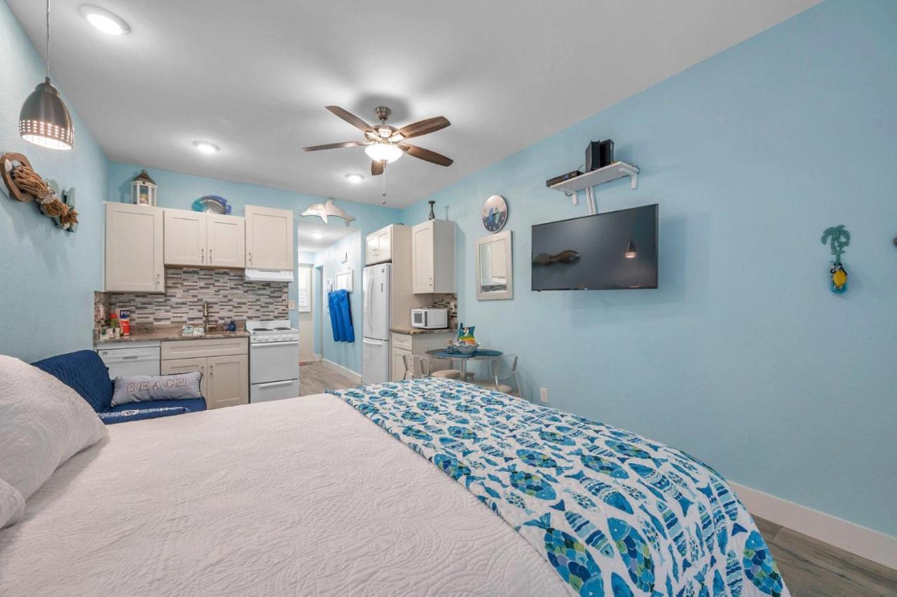 Picturesque Waterfront Studio Clearwater Beach Bagian luar foto